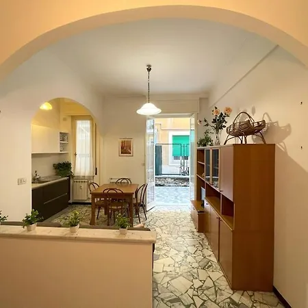 Terrace Con Ampia Terrazza Privata Apartament *